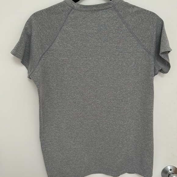 Adidas athletic shirt - Picture 2 of 2